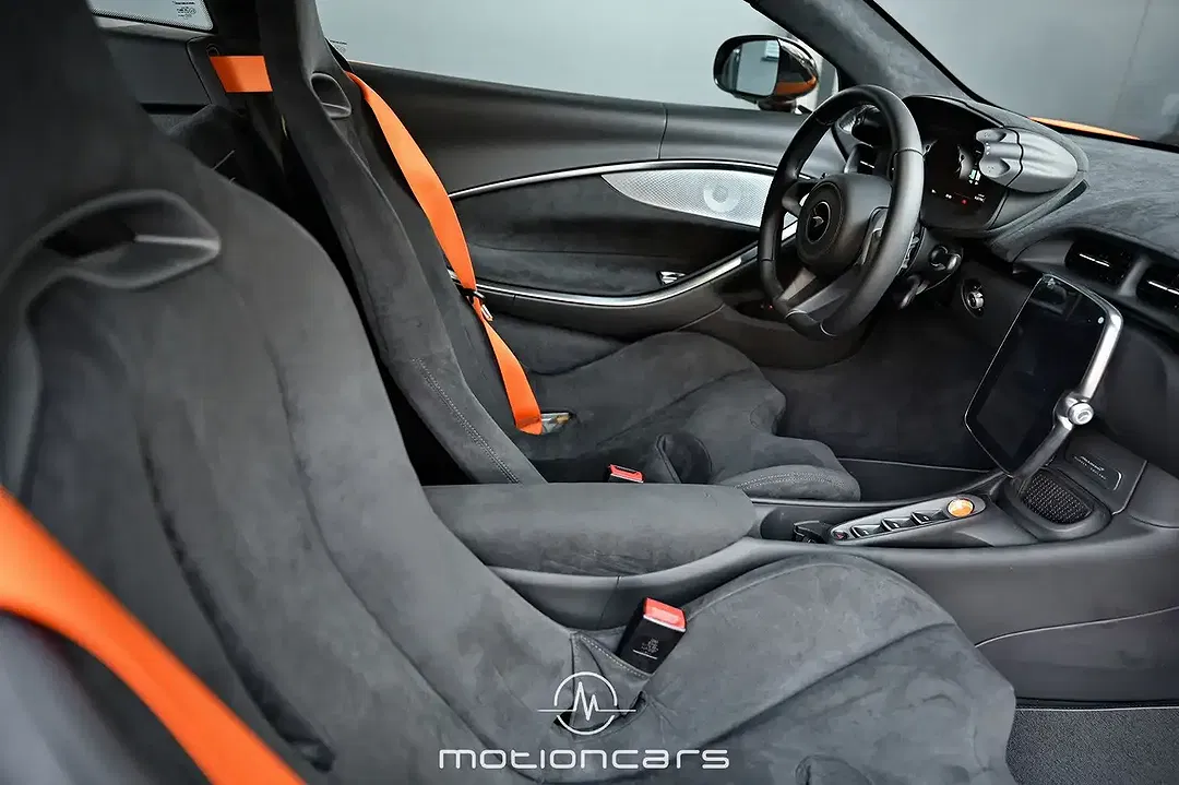 McLaren Artura - Thumbnail 26