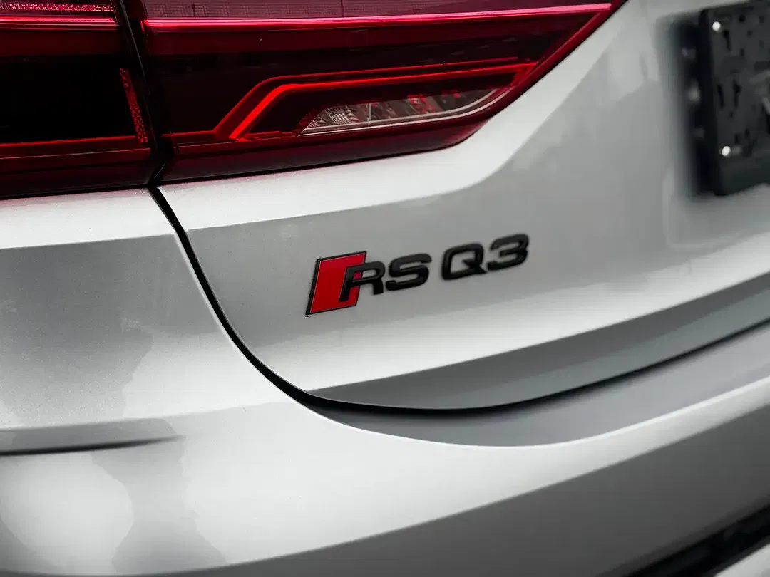 Audi RS Q3 2.5 TFSI quattro Sportback - Thumbnail 10