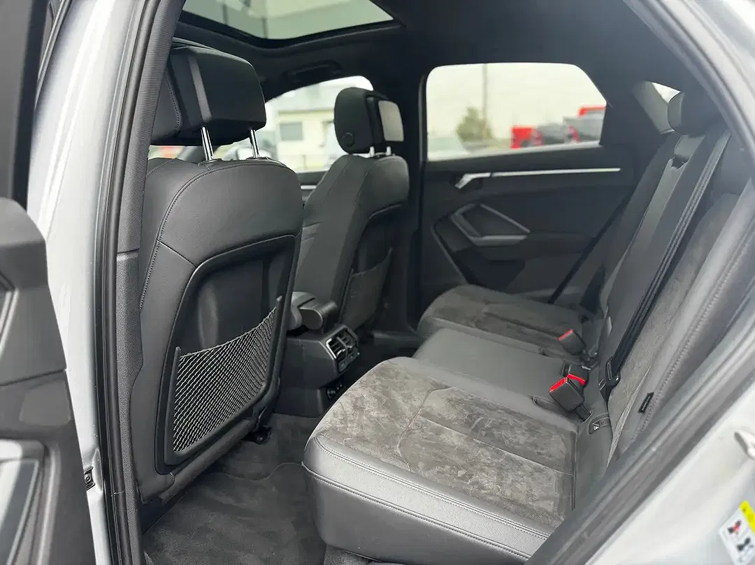 Audi RS Q3 2.5 TFSI quattro Sportback - Thumbnail 13