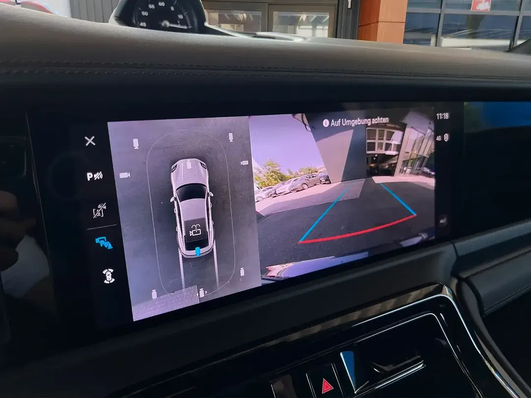 Porsche Panamera 4 S - Thumbnail 13