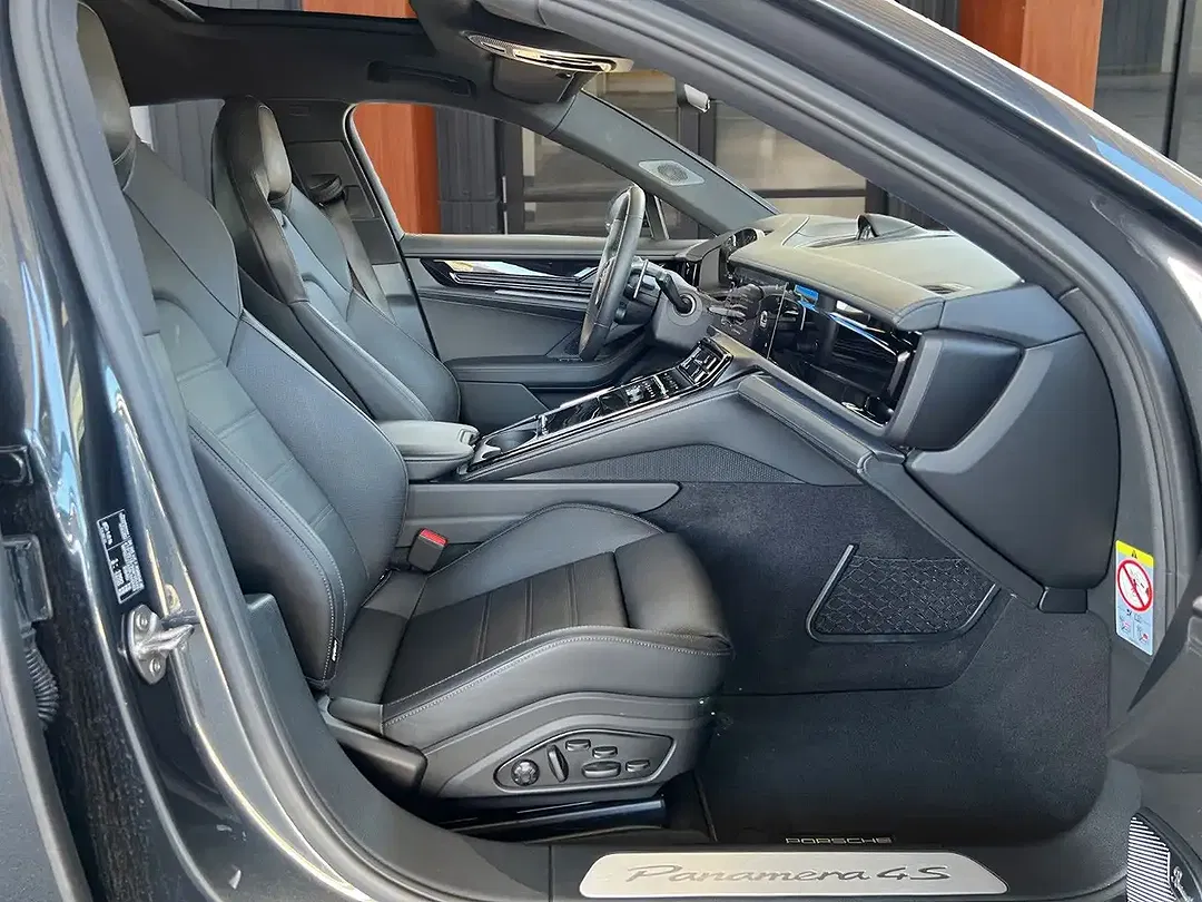 Porsche Panamera 4 S - Thumbnail 5