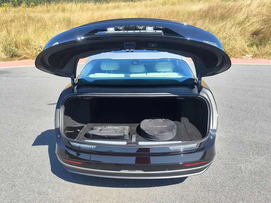 Lucid Air - Thumbnail 8