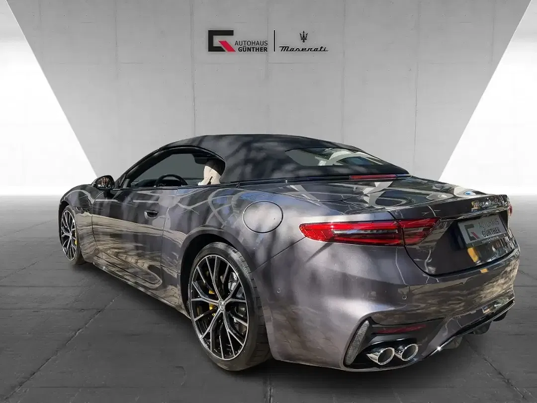 Maserati GranCabrio Trofeo - foto 14