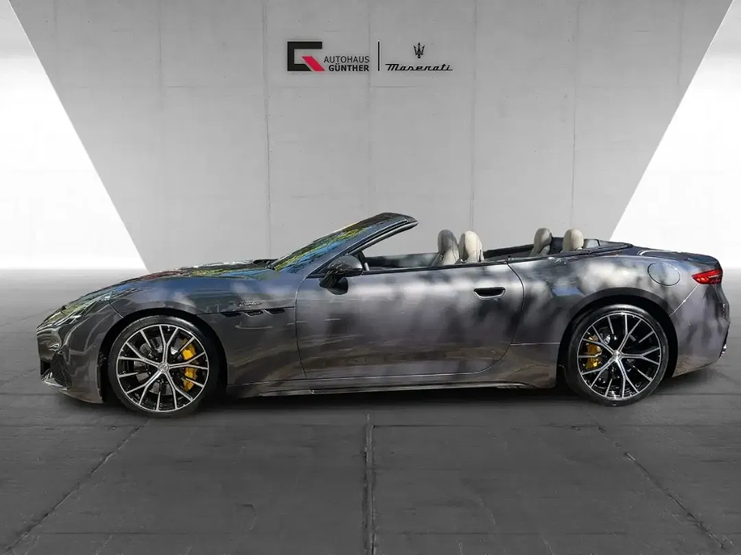 Maserati GranCabrio Trofeo - foto 1