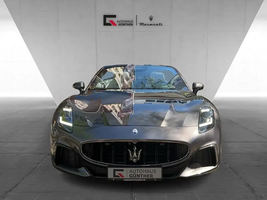 Maserati GranCabrio Trofeo - Thumbnail 5