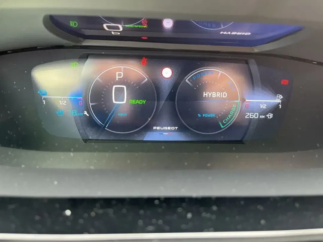 Peugeot 308 225 e-EAT8 PHEV GT SW - Thumbnail 13