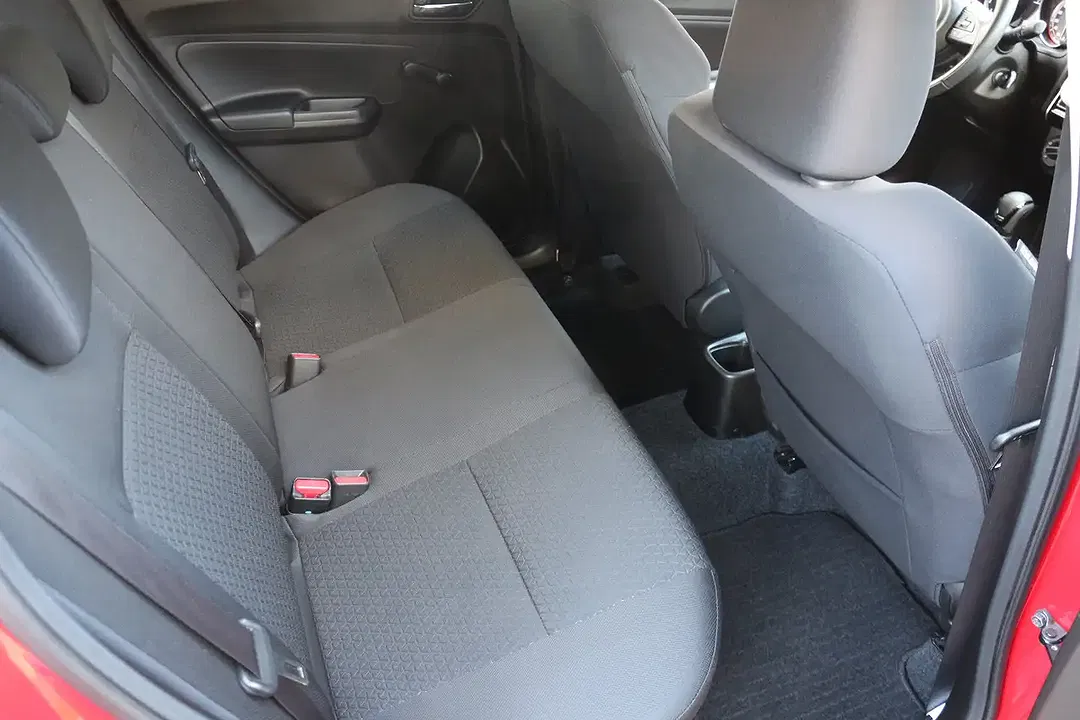 Suzuki Swift Comfort - Thumbnail 13