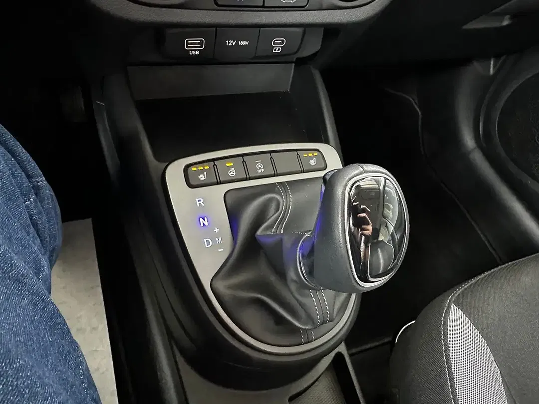 Hyundai i10 Trend - Thumbnail 14