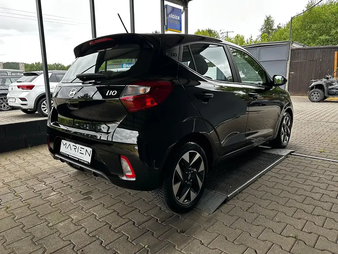 Hyundai i10 Trend - Thumbnail 5