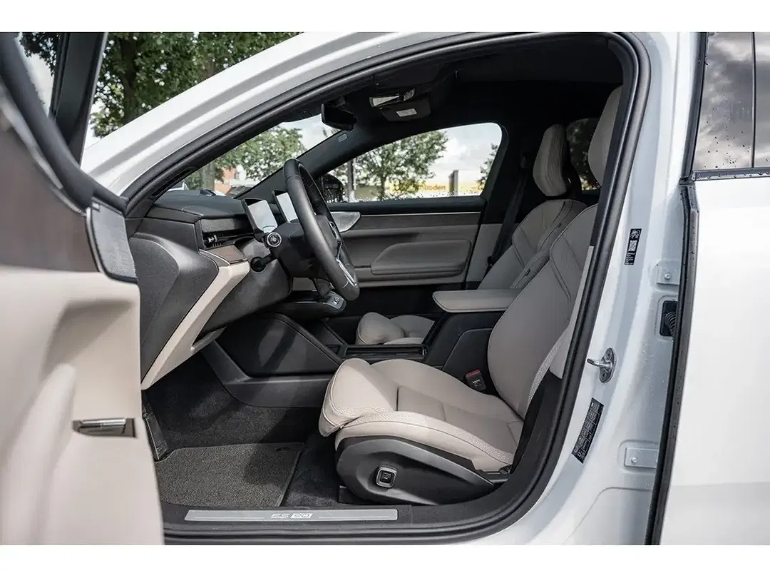 Volvo ES90 Single Motor Extended Range Ultra - Thumbnail 12