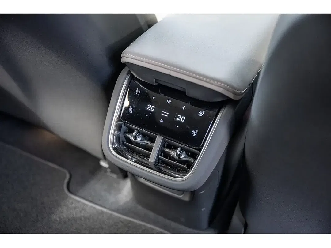 Volvo ES90 Single Motor Extended Range Ultra - Thumbnail 9