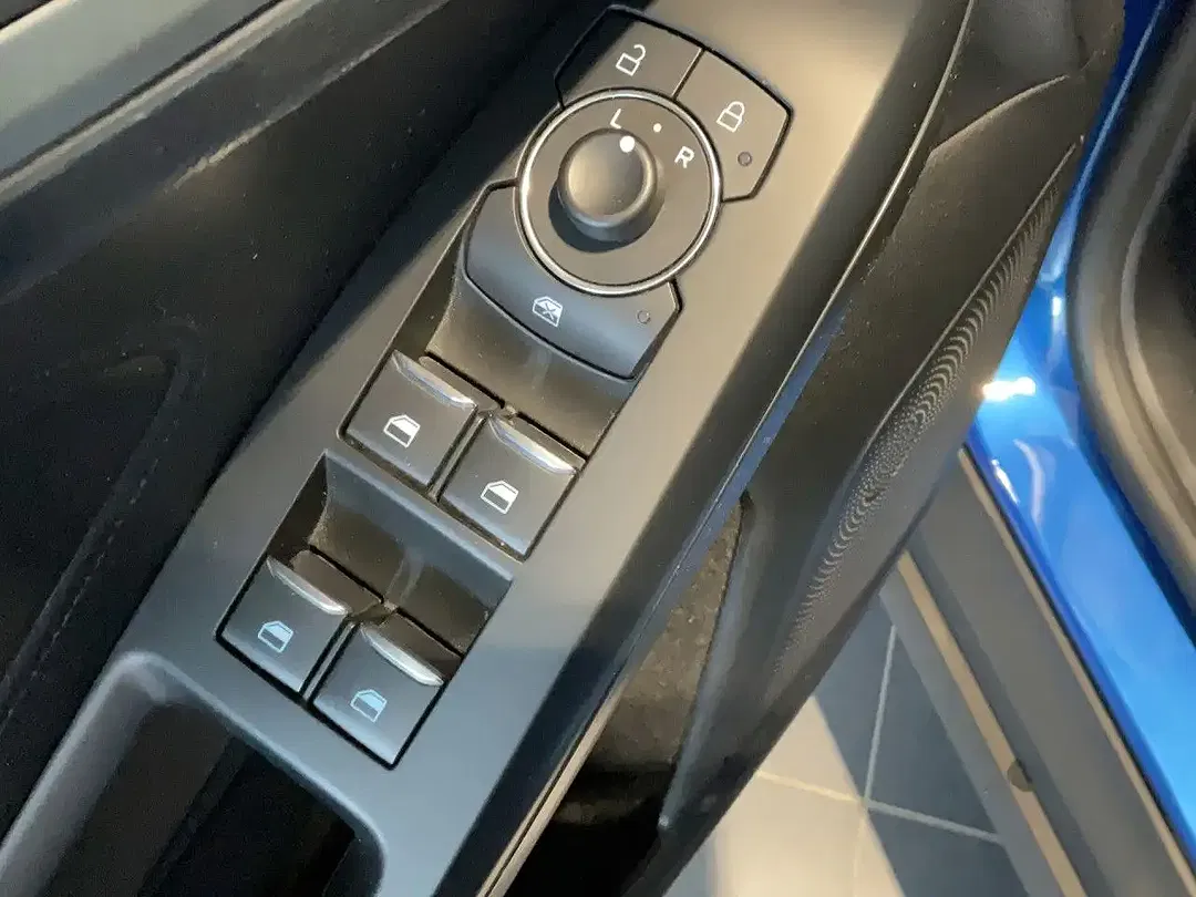 Ford Focus Cool & Connect - Thumbnail 11