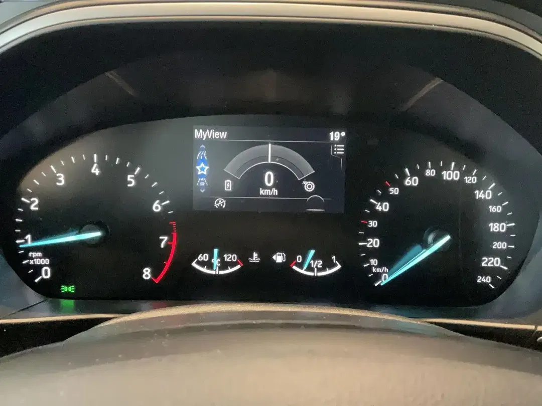 Ford Focus Cool & Connect - Thumbnail 15
