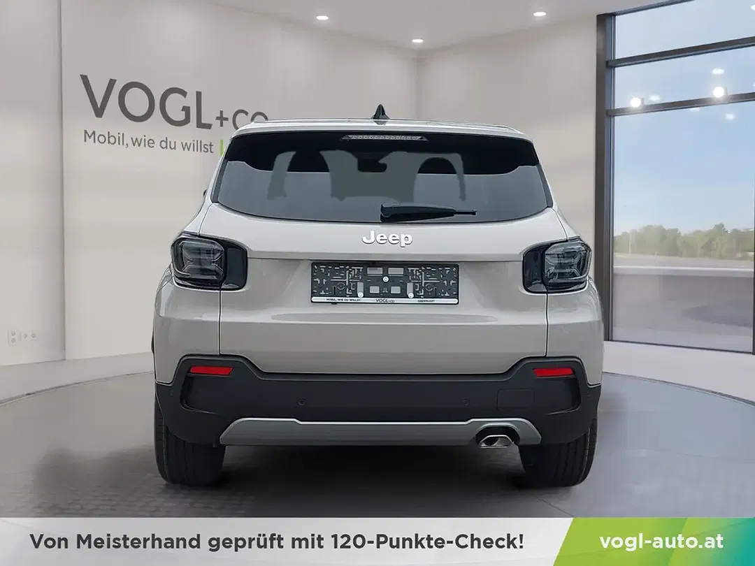 Jeep Avenger e-Hybrid Summit - Thumbnail 7