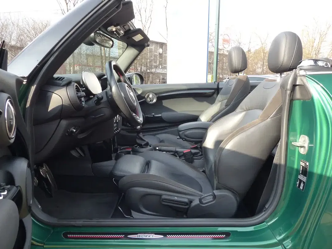 MINI Cooper Cabrio - Thumbnail 12