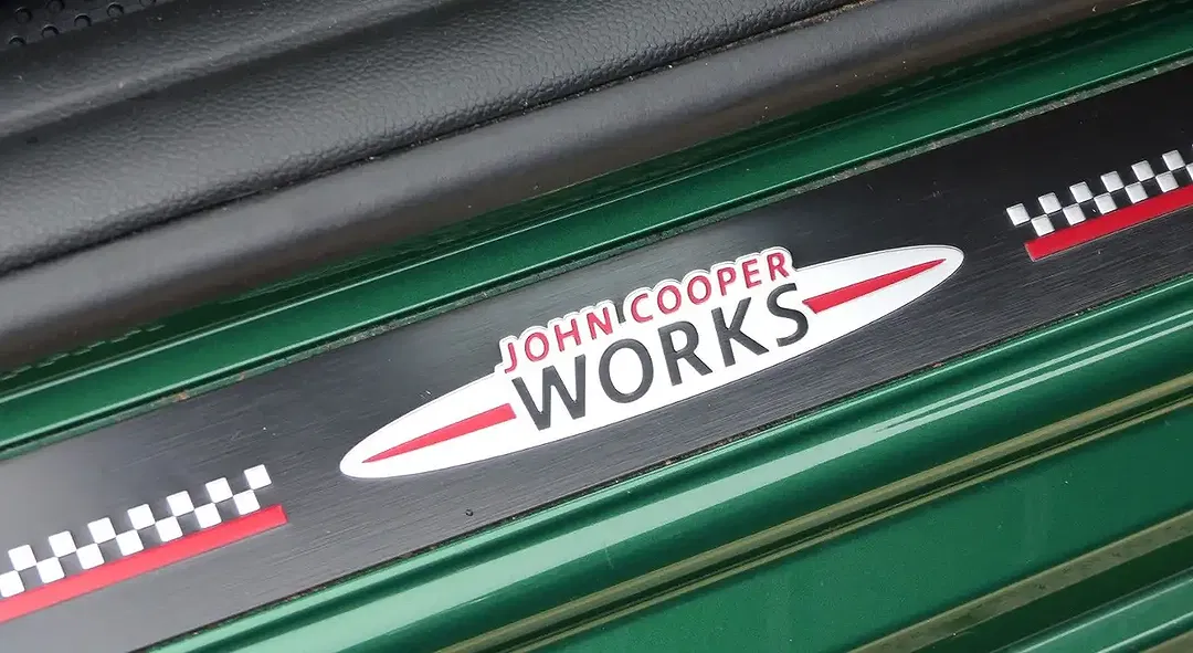 MINI Cooper Cabrio - Thumbnail 13