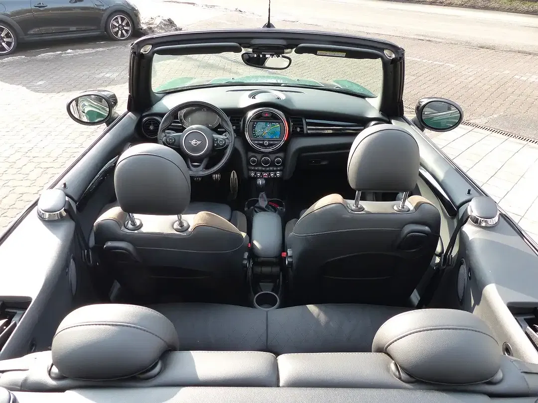MINI Cooper Cabrio - Thumbnail 14