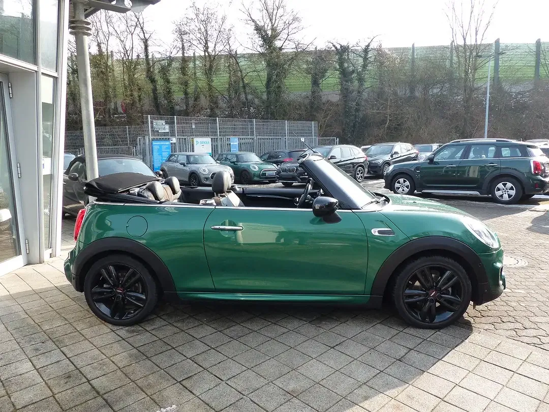 MINI Cooper Cabrio - Thumbnail 3