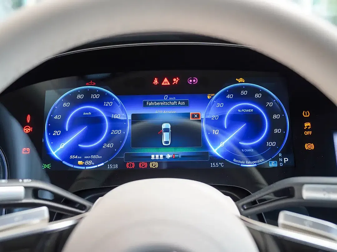 Mercedes-Benz EQS 450 AMG Line - Thumbnail 21