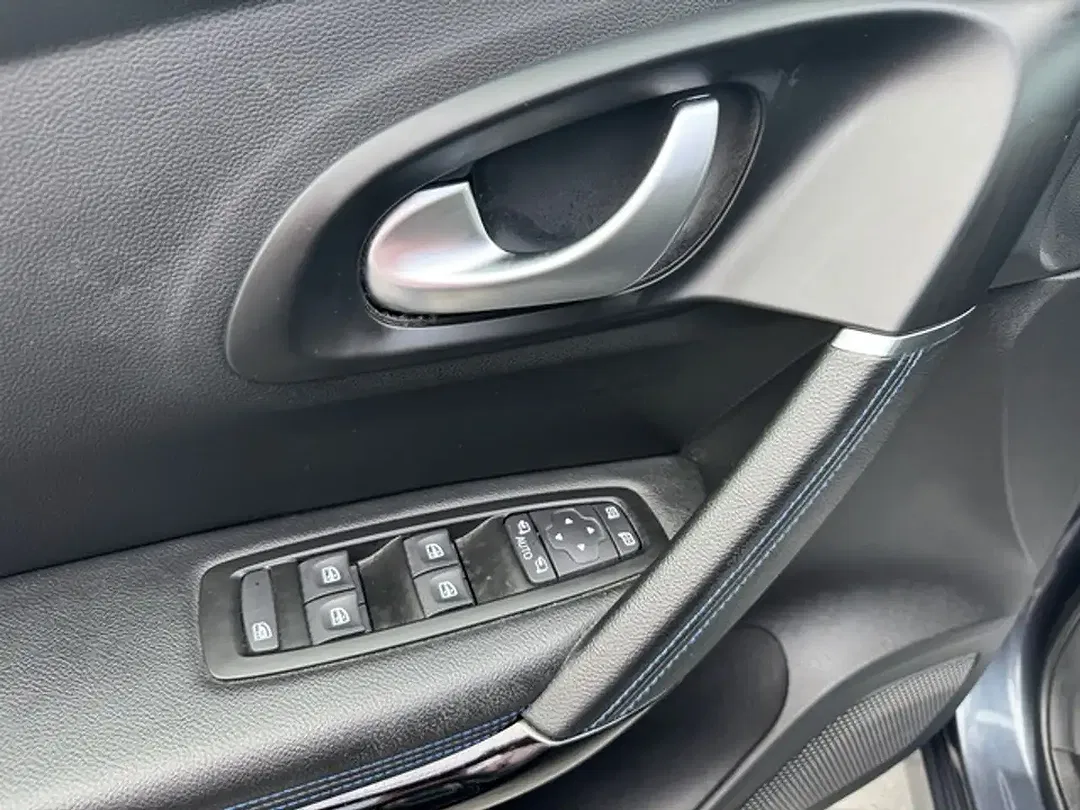 Renault Kadjar AUT Limited - Thumbnail 13