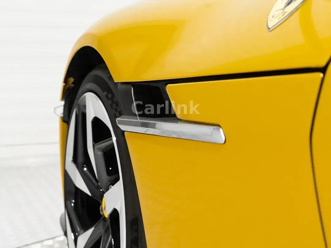 Ferrari 12 Cilindri - Thumbnail 10