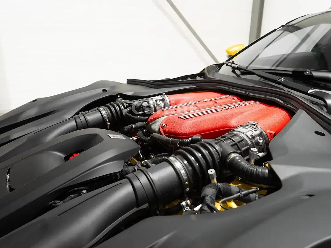 Ferrari 12 Cilindri - Thumbnail 14