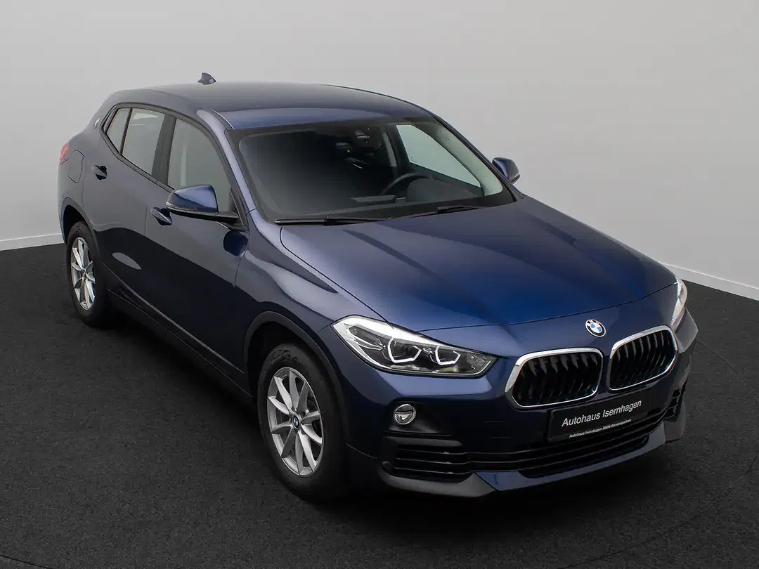 BMW X2 - Thumbnail 3