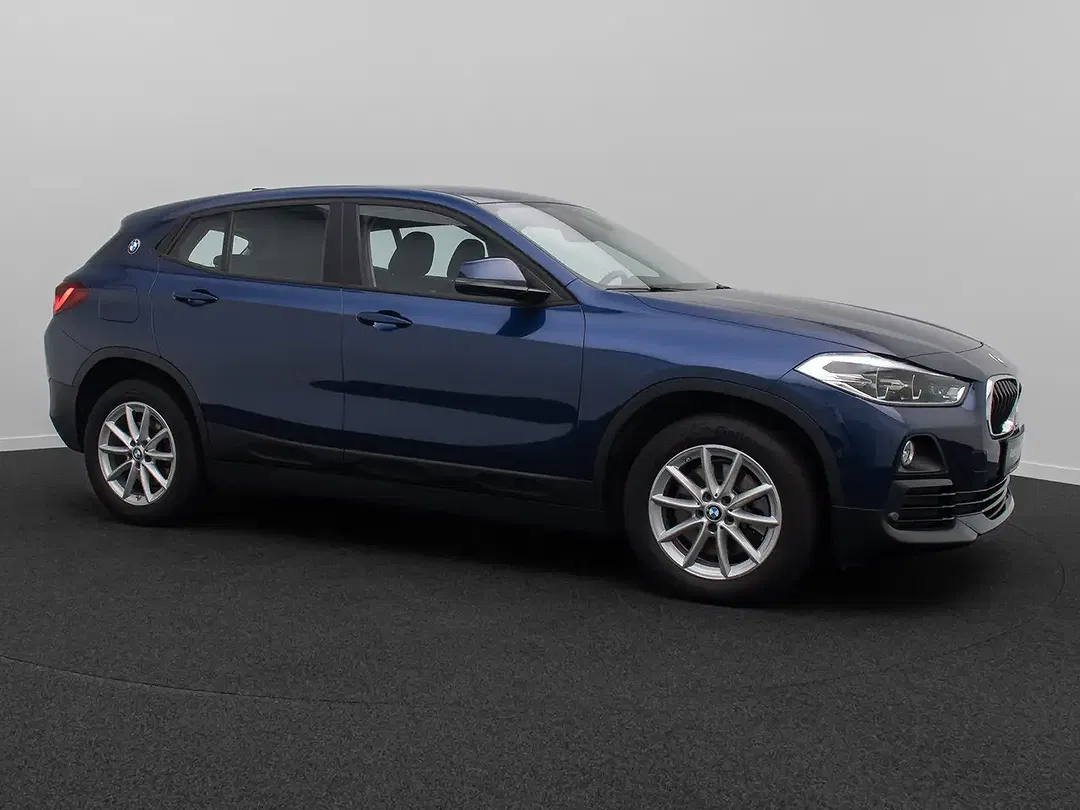 BMW X2 - Thumbnail 4