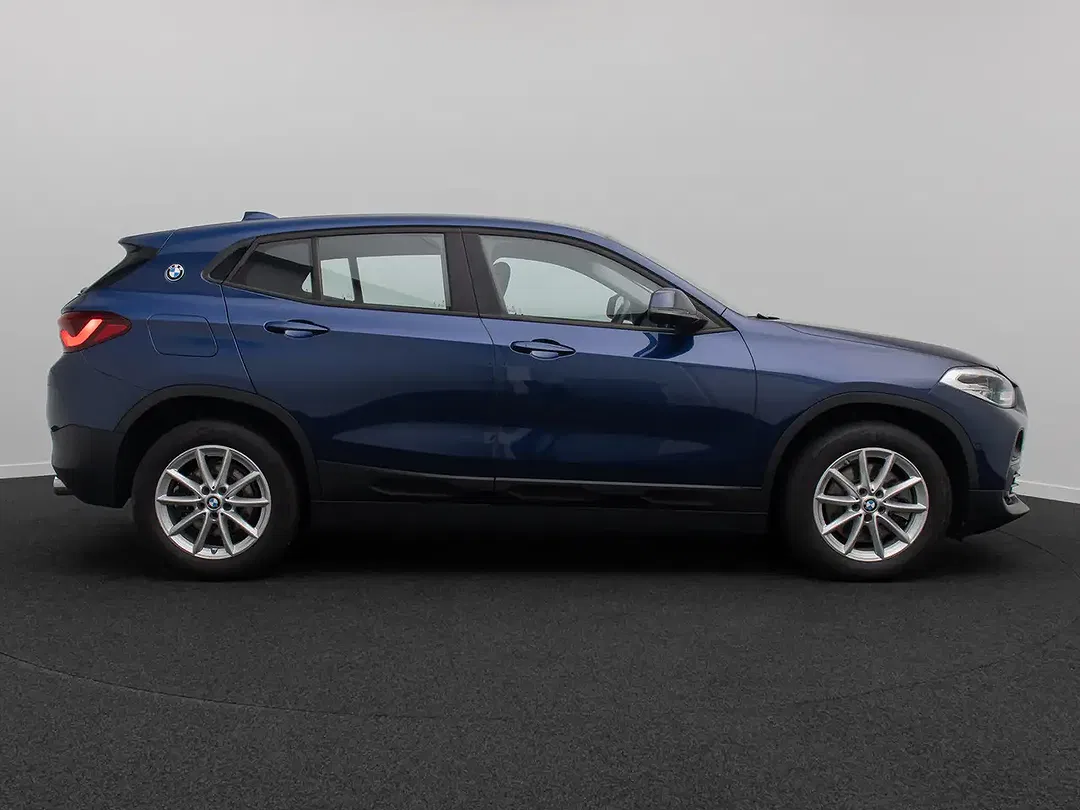 BMW X2 - Thumbnail 5