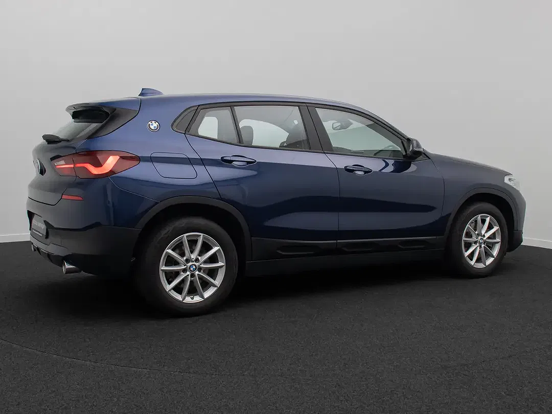 BMW X2 - Thumbnail 6
