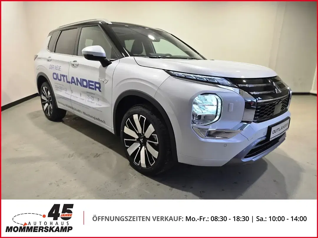 Mitsubishi Outlander 2.4 4WD Top 2Tone - Thumbnail 3