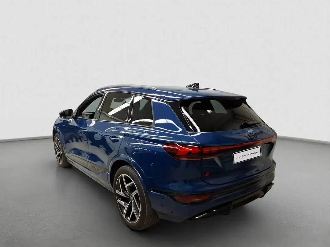 Audi SQ6 e-tron S line Edition One - Thumbnail 3
