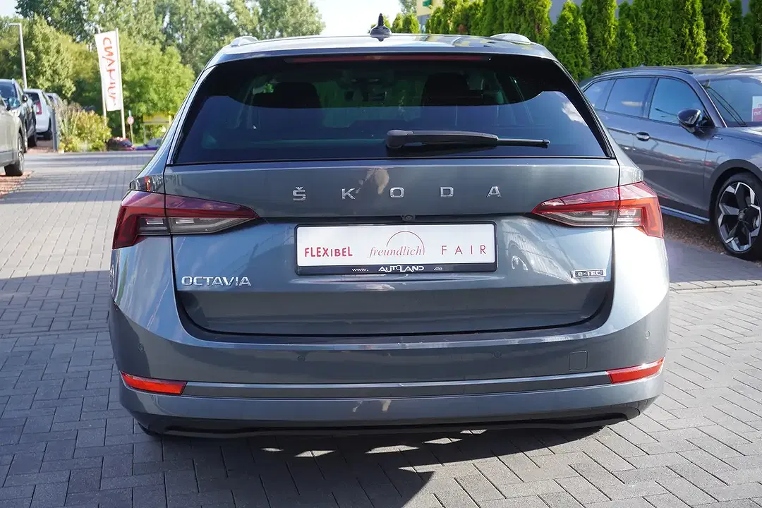 Skoda Octavia Combi Style - Thumbnail 3