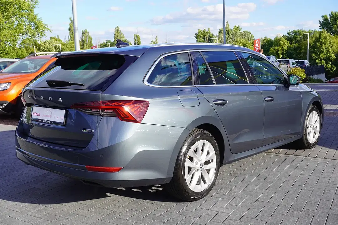 Skoda Octavia Combi Style - Thumbnail 4