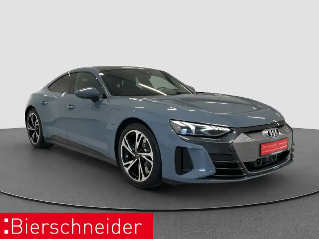Audi e-tron GT - Thumbnail 3