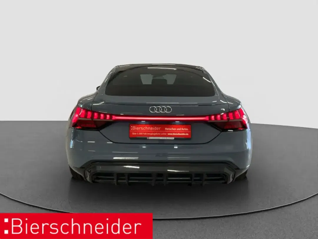Audi e-tron GT - Thumbnail 4