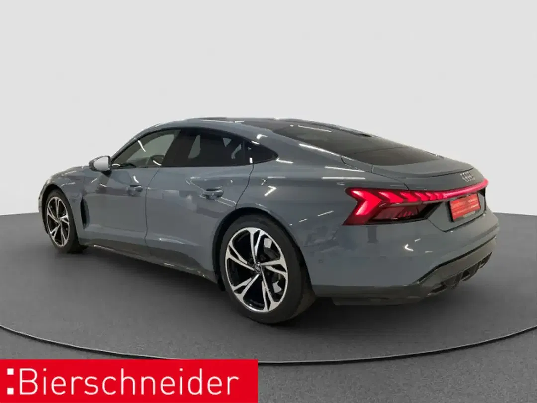 Audi e-tron GT - Thumbnail 5
