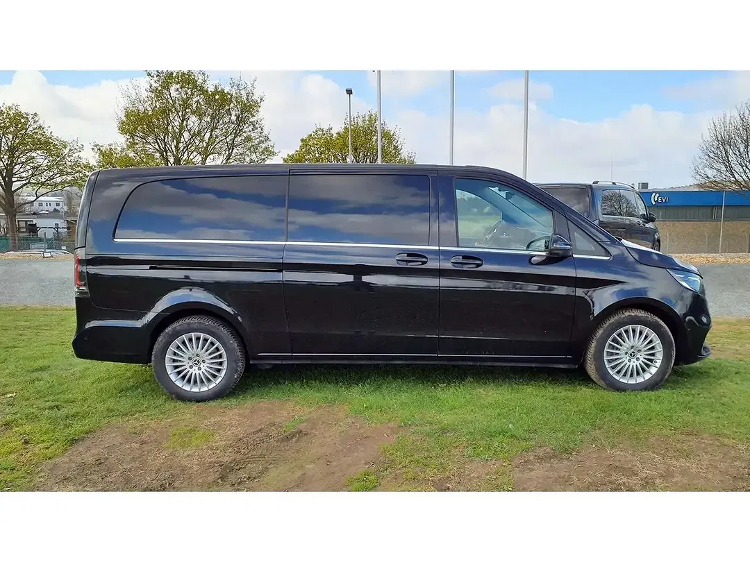Mercedes-Benz V 300 4MATIC - Thumbnail 9