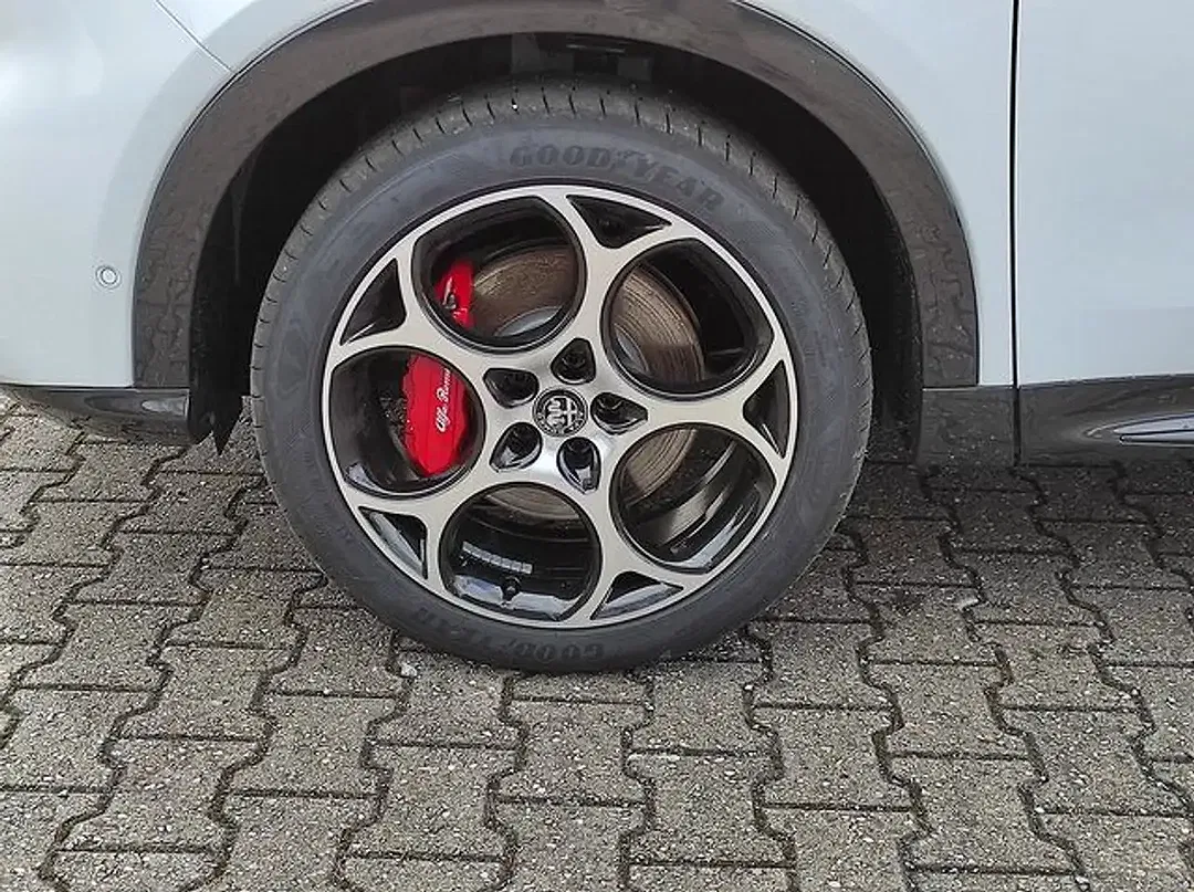 Alfa Romeo Tonale PHEV Veloce - foto 14