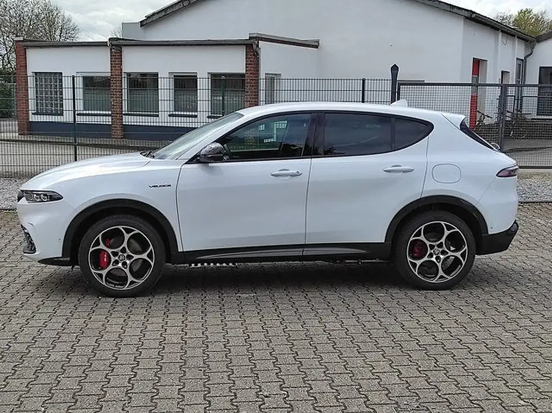 Alfa Romeo Tonale PHEV Veloce - Thumbnail 8