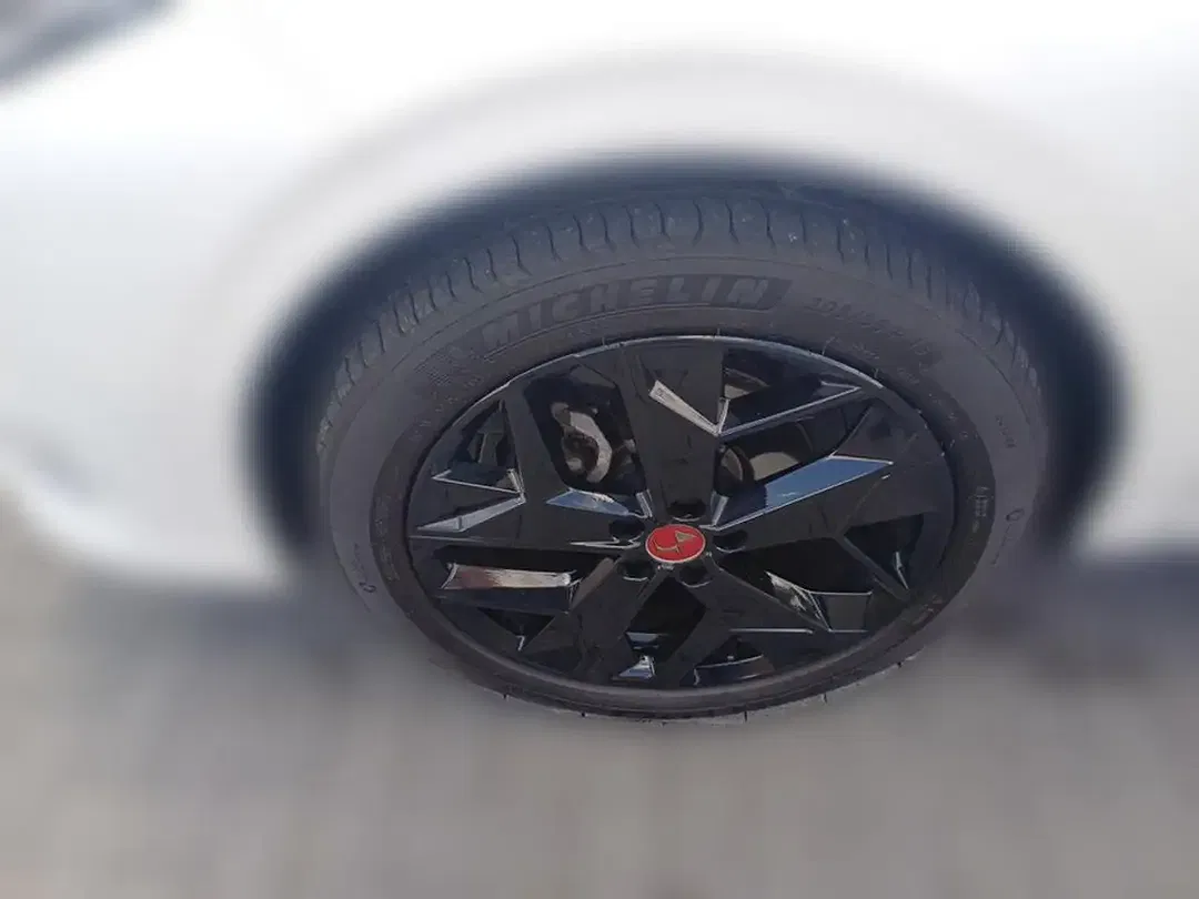 DS Automobiles DS 4 - Thumbnail 7