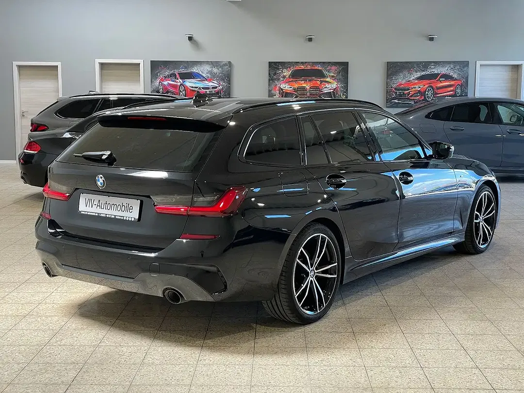 BMW 320 Touring M Sport - Thumbnail 4