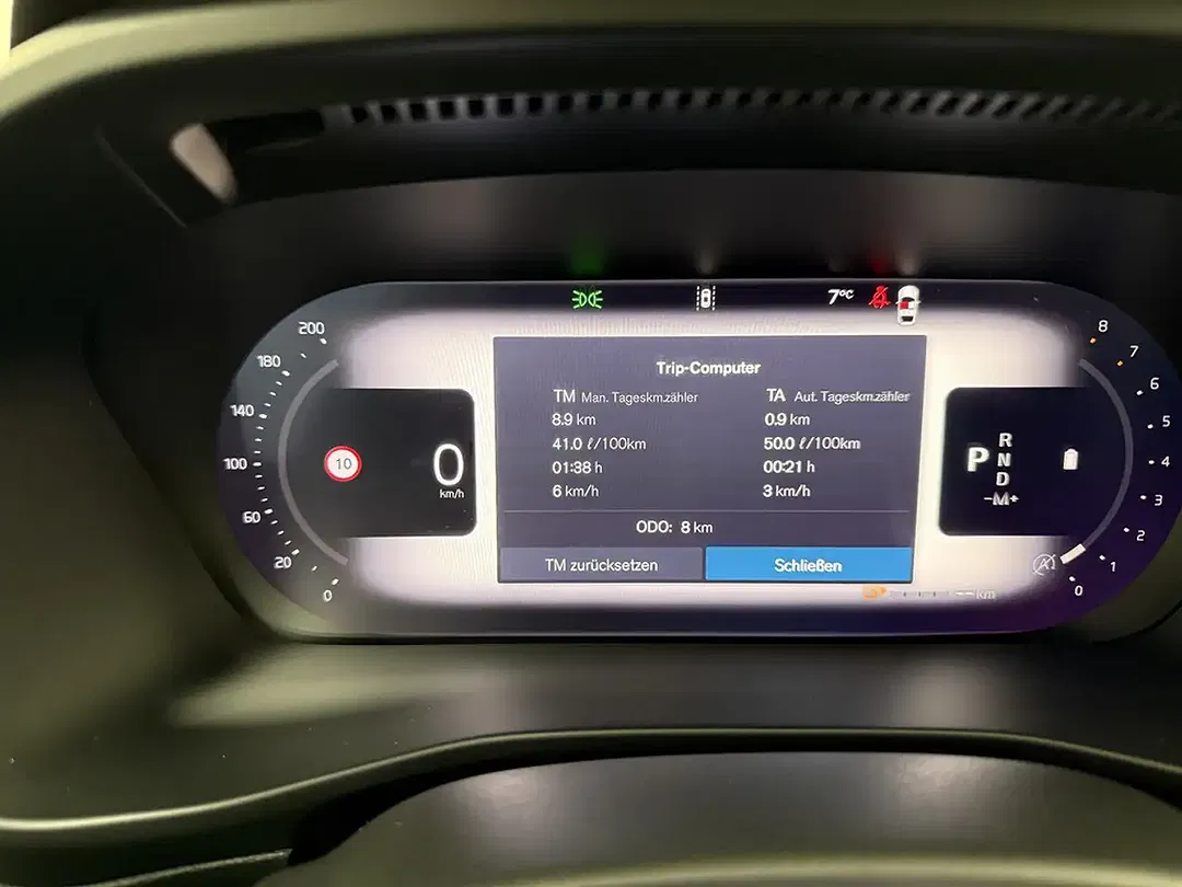 Volvo XC40 B3 Plus Dark - Thumbnail 11