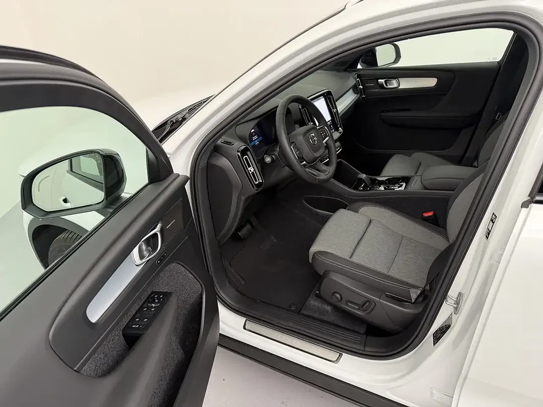 Volvo XC40 B3 Plus Dark - Thumbnail 12