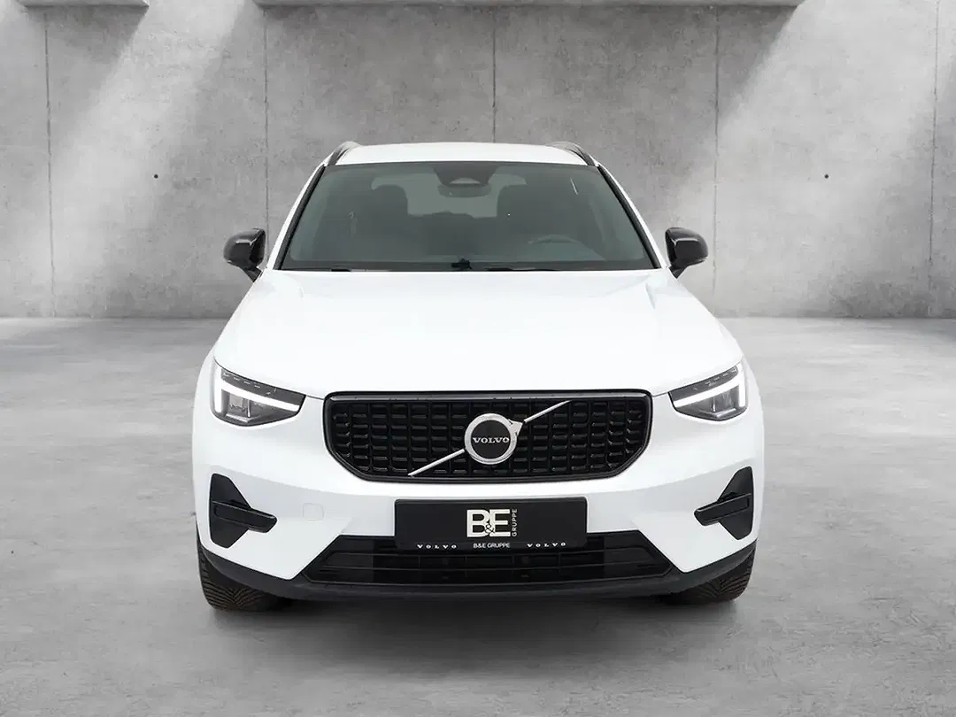 Volvo XC40 B3 Plus Dark - foto 2