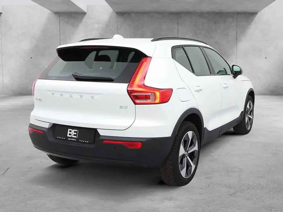 Volvo XC40 B3 Plus Dark - Thumbnail 5