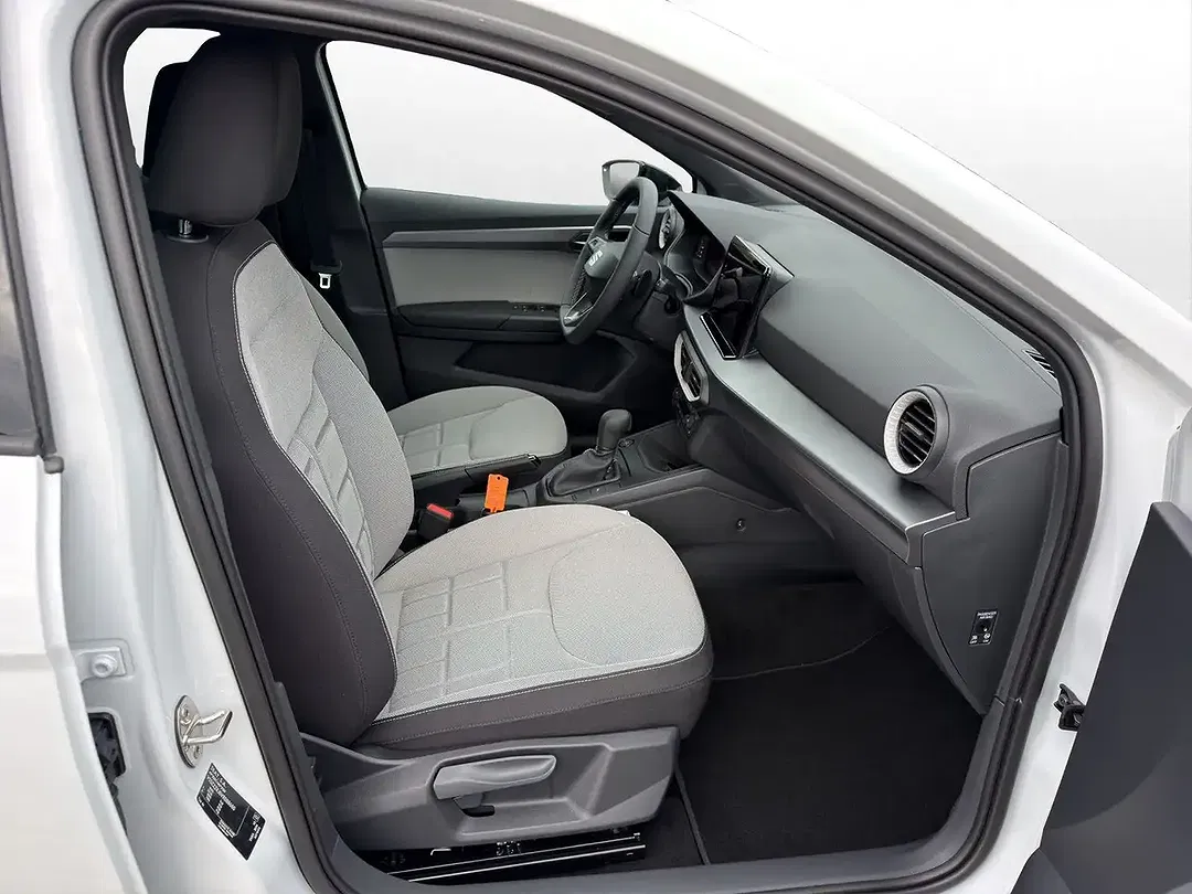 SEAT Ibiza 1.0 TSI DSG FR - Thumbnail 3