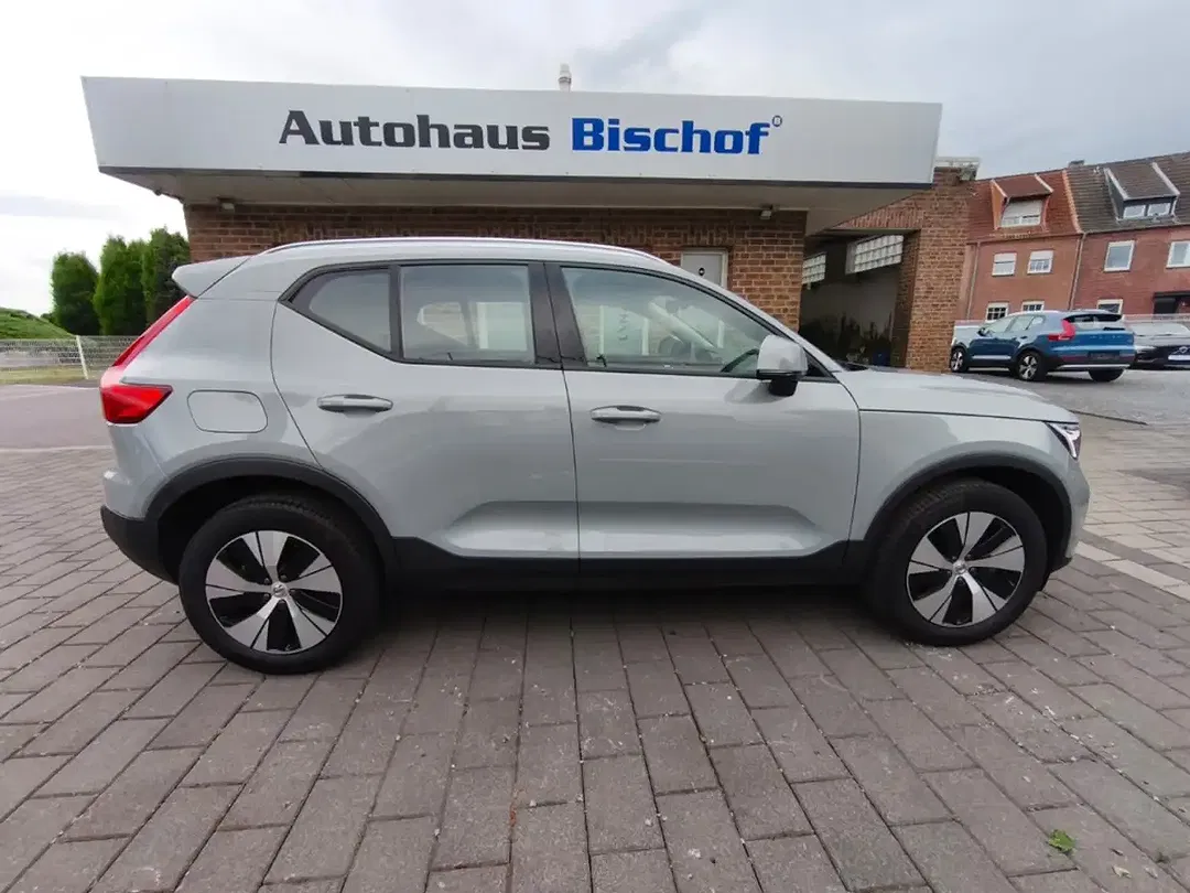 Volvo XC40 B3 Core - Thumbnail 9
