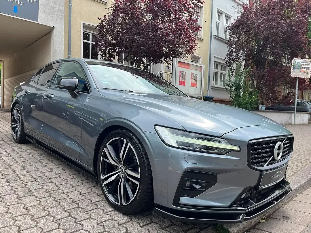 Volvo S60 AUT R-Design - Thumbnail 3