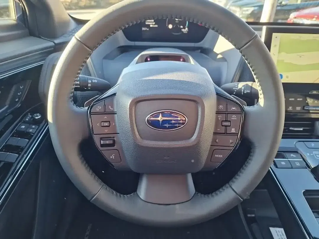 Subaru Solterra EV Platinum - Thumbnail 10